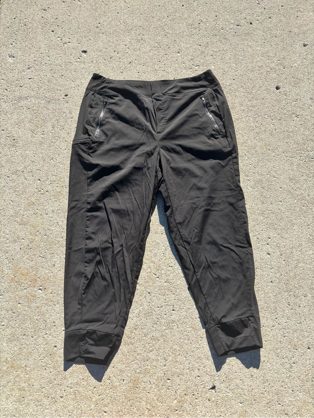 Athleta Trekkie North Jogger | Size 14 | Dark Charcoal 🖤